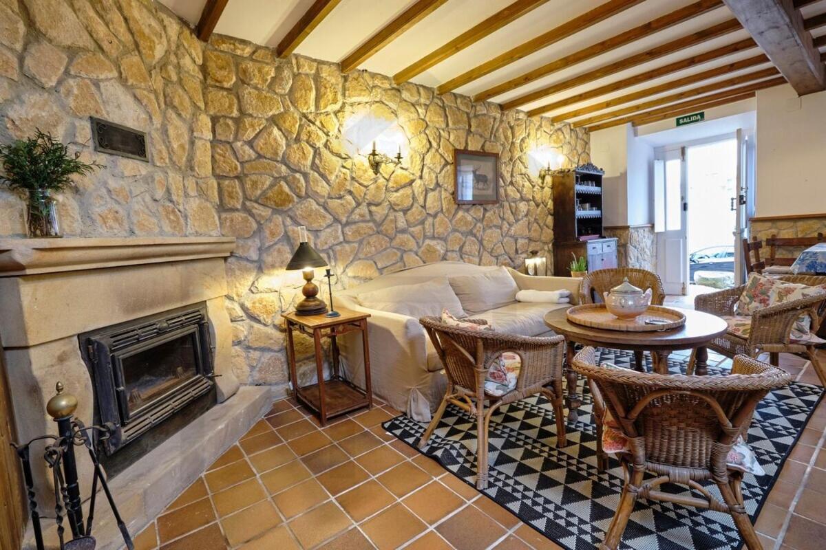 Casona Del Sol El Retorno I Appartement Lastres Buitenkant foto